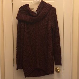 maroon turtle neck sweater
